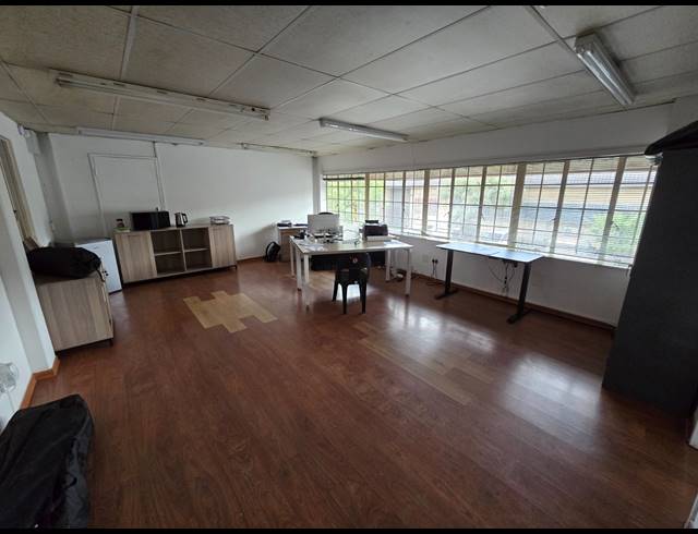 350M² WAREHOUSE TO LET IN MEADOWDALE